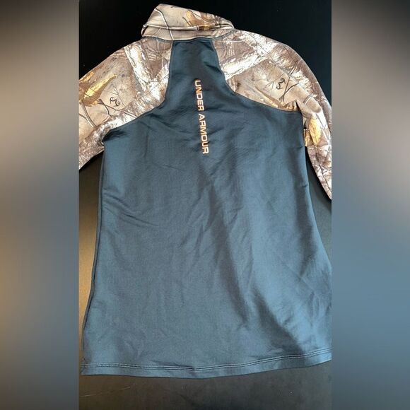 Under Armour x Real Tree Fitted Cowl Neck Size Medium EUC hunting outdoors - Picture 8 of 11